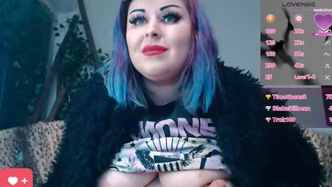 Snapshot of psychobitch69 chatting on September 30, 8:30 pm OlivePsy online show from September 30, 8:30 pm
