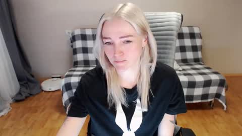 Polly online show from February 7, 4:26 am