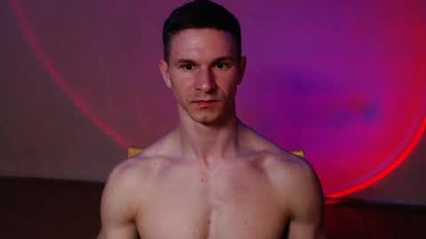 puremenshape online show from April 4, 5:20 pm