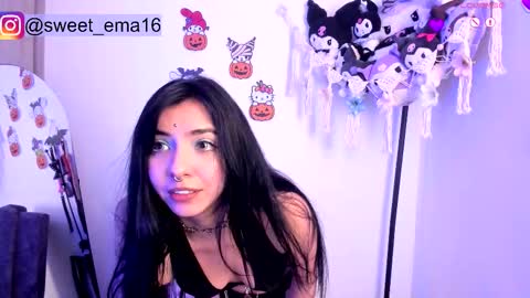 Snapshot of purple_ema chatting on October 20, 8:03 pm purple_ema online show from October 20, 8:03 pm