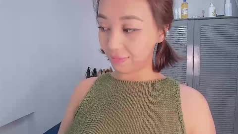 Miko online show from November 1, 7:13 pm