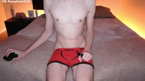 pussylover2182 online show from October 4, 4:43 am