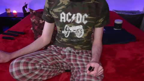 pussylover2182 online show from March 1, 6:13 am