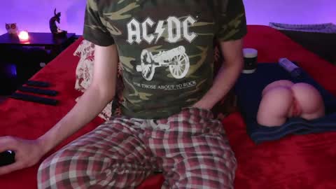 pussylover2182 online show from March 5, 6:12 am