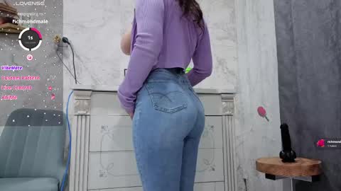 Love online show from May 18, 1:50 pm