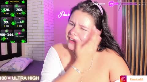 Pau online show from January 25, 7:18 pm