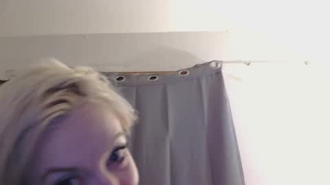 pynuppryncess online show from April 3, 9:05 am