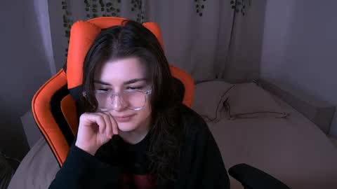 Ava online show from May 24, 4:24 pm