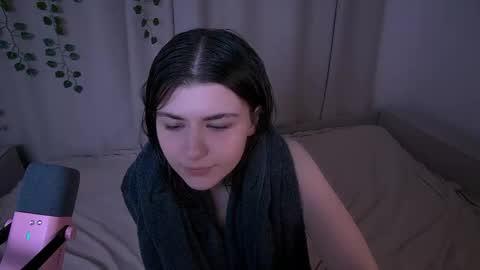 Ava online show from May 31, 11:17 pm