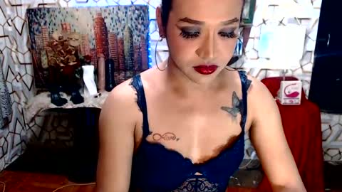 Queen Agatha online show from July 2, 2:33 pm
