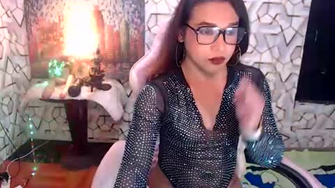 Queen Agatha online show from February 2, 7:21 pm