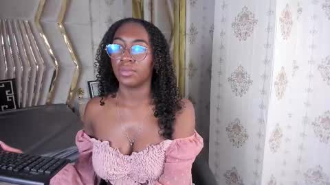 Keyla Queen Black online show from December 1, 9:35 pm