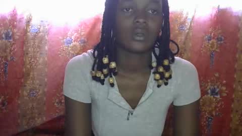 queen_banice online show from October 9, 9:15 am