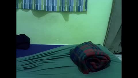 queen_diva01 online show from April 25, 1:41 pm