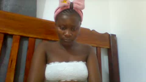 Snapshot of queen_diveer chatting on September 30, 10:31 pm queen_diveer online show from September 30, 10:31 pm