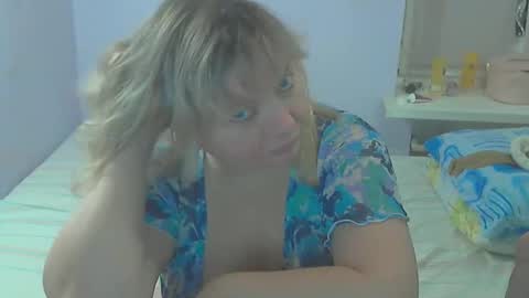 queen_jane8 online show from October 20, 6:24 pm