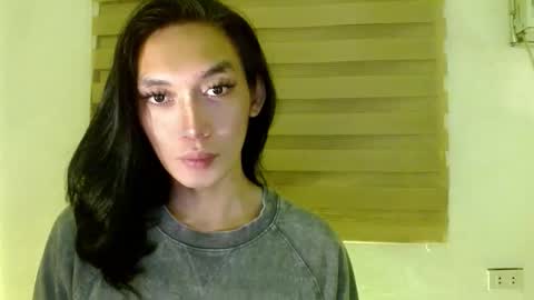 Queen Lucifer online show from January 12, 6:26 pm