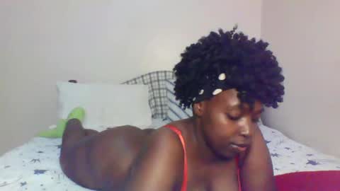 QUEEN online show from February 24, 3:23 am