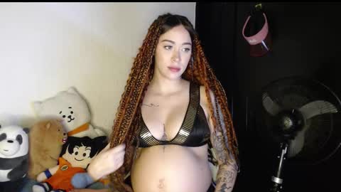 queen_of_m111lk online show from November 16, 4:58 am