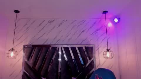   online show from October 15, 11:22 am