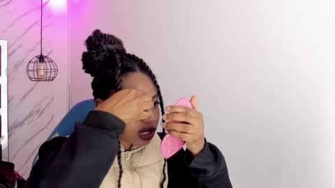   online show from November 10, 12:19 pm