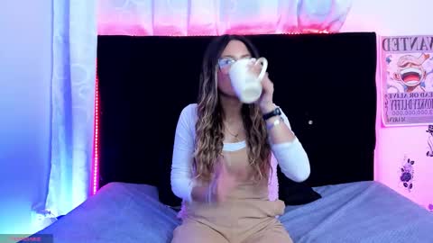Snapshot of queen_stasy chatting on October 9, 10:04 pm Valentina online show from October 9, 10:04 pm