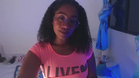 Snapshot of queenalya_ chatting on September 26, 12:07 am Ahlya online show from September 26, 12:07 am