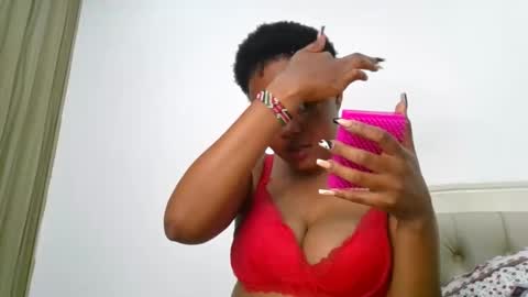 queen online show from May 10, 8:37 pm