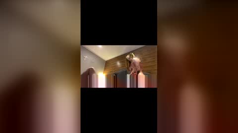 queendolly11 online show from May 24, 1:46 am