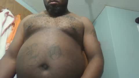Snapshot of queenking55 chatting on January 5, 9:37 am Queen N King Fun Night online show from January 5, 9:37 am
