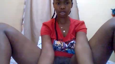 queenleona61 online show from May 21, 9:27 am