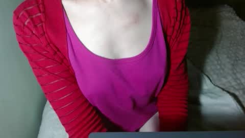 queenoftenderness online show from February 21, 7:39 pm