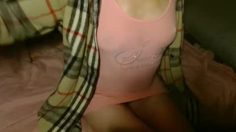 queenoftenderness online show from September 29, 9:25 pm