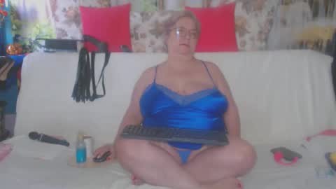 Snapshot of queenpammy chatting on September 24, 7:59 am QueenPammy online show from September 24, 7:59 am