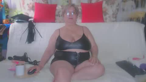Snapshot of queenpammy chatting on September 26, 8:11 am QueenPammy online show from September 26, 8:11 am