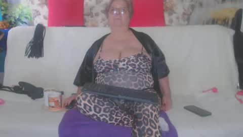 Snapshot of queenpammy chatting on October 5, 11:29 am QueenPammy online show from October 5, 11:29 am