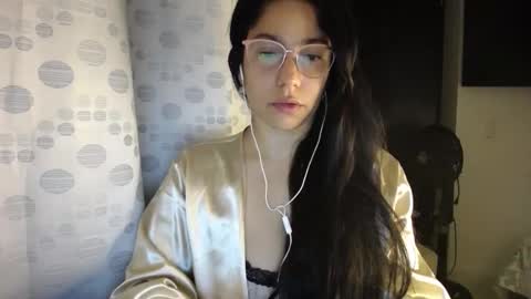 Paola online show from May 7, 3:24 am