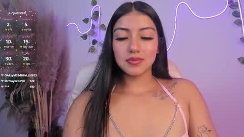 Snapshot of quiinn__bx chatting on September 16, 8:56 pm online show from September 16, 8:56 pm