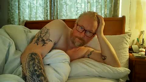 r_o_h_a_n_r_o_o_m online show from April 12, 9:57 am