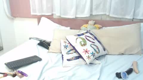 Snapshot of racheel_moore chatting on October 6, 3:52 pm rachel online show from October 6, 3:52 pm