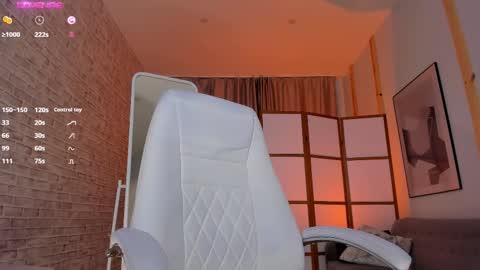 Rachel Kelly online show from February 22, 2:39 am