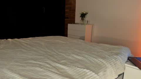 Sherryl online show from April 6, 6:31 pm