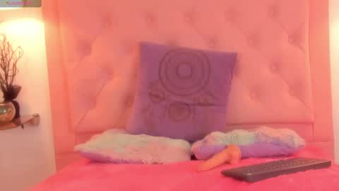Snapshot of rachel_rivera99 chatting on February 25, 2:26 pm rachel_rivera99 online show from February 25, 2:26 pm