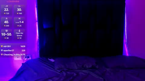 Snapshot of rachell_grey_ chatting on September 17, 2:48 am Rachel online show from September 17, 2:48 am