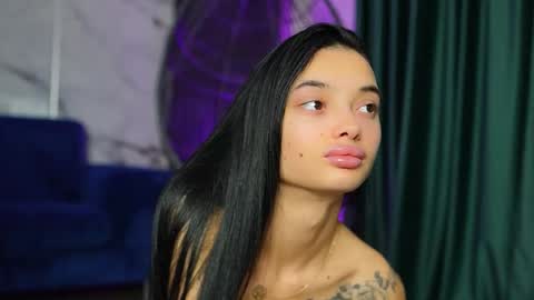 Snapshot of rachelravee chatting on October 17, 5:00 am Ann online show from October 17, 5:00 am