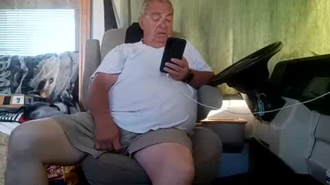 Radioman for fun online show from August 7, 2:04 pm