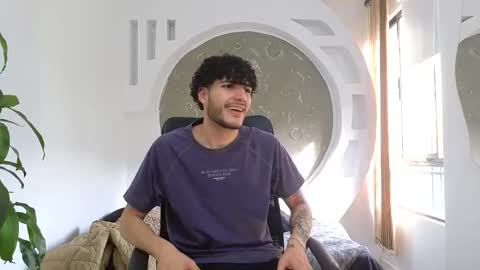 R A F A E L online show from September 30, 8:52 pm