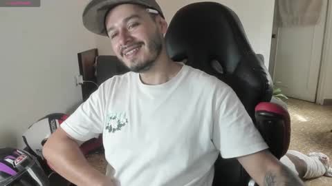 ragnar_lothbrok77 online show from September 15, 7:48 pm