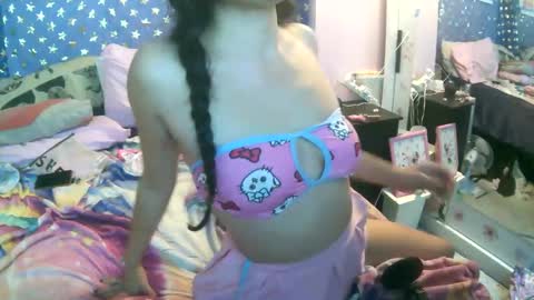 rainbowbubblecredwem online show from September 28, 11:47 pm