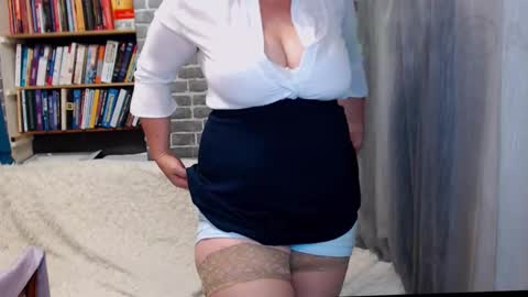 Snapshot of rainbowladyy chatting on September 20, 1:36 pm rainbowladyy online show from September 20, 1:36 pm
